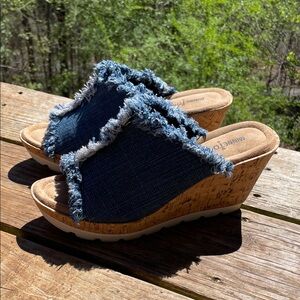 MINNETONKA WEDGES Sz 9